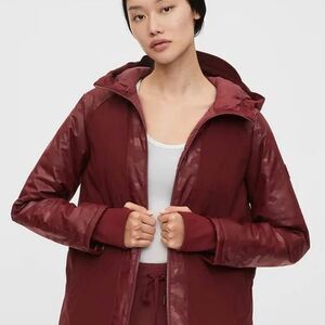 GapFit Red Puffer Jacket Coat Full Zip New Without the Tags Womens Large Winter